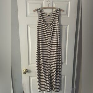 *Hardly worn* Target Universal Thread casual dress